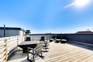 2405 W Iowa St, Chicago, IL 60622 - Photo 23