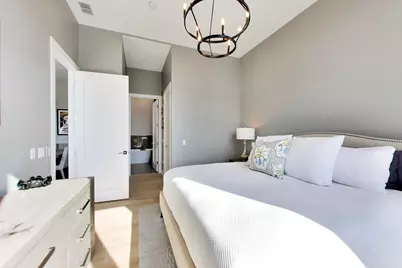 2405 W Iowa Street #402, Chicago, IL 60622 - Photo 13