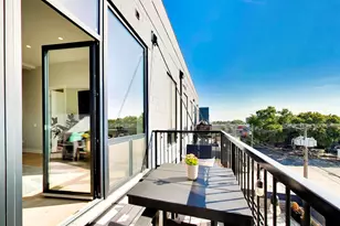 2405 W Iowa St, Chicago, IL 60622 - Photo 5