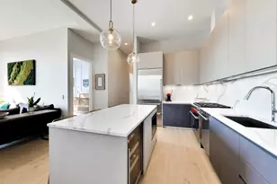 2405 W Iowa St, Chicago, IL 60622 - Photo 11