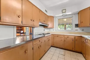 1110 Country Ln, Champaign, IL 61821 - Photo 23