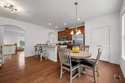 1196 Evergreen Avenue, Des Plaines, IL 60016 - Photo 5