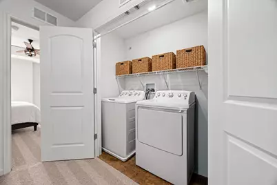 1196 Evergreen Avenue, Des Plaines, IL 60016 - Photo 23