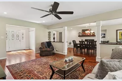 1012 W Mallard Drive, Palatine, IL 60067 - Photo 3