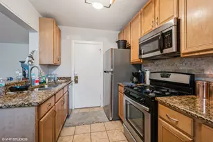1224 W Chase Ave, Chicago, IL 60626 - Photo 5