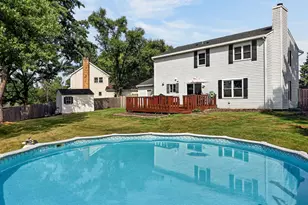 813 Hyde Park Ln, Naperville, IL 60565 - Photo 25