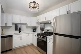 1751 Sussex Walk, Hoffman Estates, IL 60169 - Photo 7