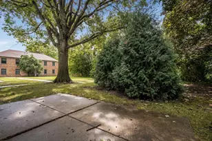 1751 Sussex Walk, Hoffman Estates, IL 60169 - Photo 17