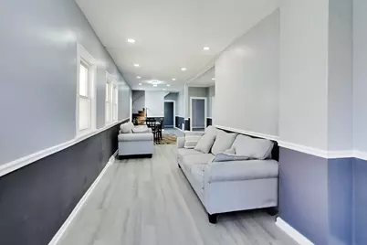 9549 S Calumet Avenue, Chicago, IL 60628 - Photo 3