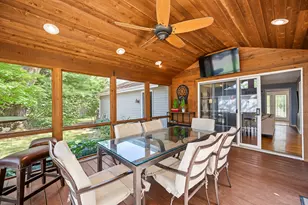 26W530 Prairie Ave, Winfield, IL 60190 - Photo 17