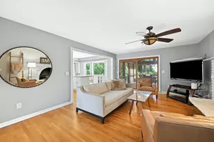 26W530 Prairie Ave, Winfield, IL 60190 - Photo 15
