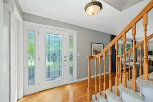26W530 Prairie Ave, Winfield, IL 60190 - Photo 5