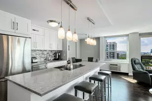 1255 N Sandburg Terrace, Chicago, IL 60610 - Photo 9