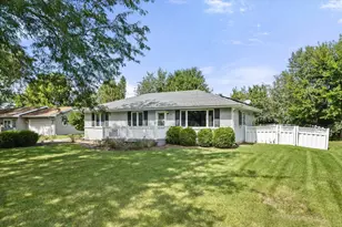 431 Ashelford Ct, Byron, IL 61010 - Photo 1