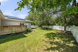 431 Ashelford Ct, Byron, IL 61010 - Photo 27