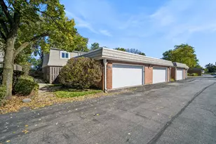 1466 Concorde Cir, Highland Park, IL 60035 - Photo 23