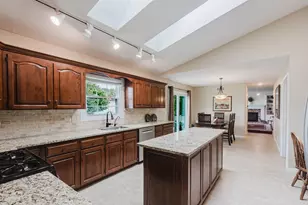 5 Cobblestone Ct, Bloomington, IL 61704 - Photo 15