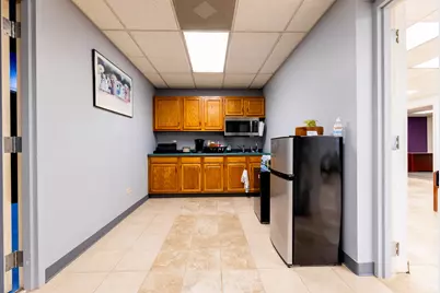 17143 Westview Avenue, Thornton, IL 60476 - Photo 9