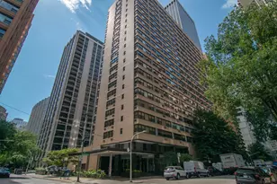 850 N Dewitt Pl, Chicago, IL 60611 - Photo 1
