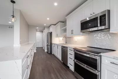 550 Sheridan Square #302, Evanston, IL 60202 - Photo 5