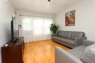 2844 N Damen Ave, Chicago, IL 60618 - Photo 3