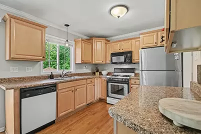 40020 N Adelphi Avenue, Beach Park, IL 60099 - Photo 9