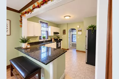 531 Forest Avenue, Aurora, IL 60505 - Photo 3