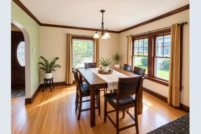 531 Forest Avenue, Aurora, IL 60505 - Photo 5