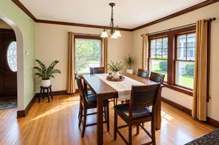 531 Forest Ave, Aurora, IL 60505 - Photo 5