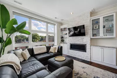 1908 W Belmont Avenue #3, Chicago, IL 60657 - Photo 5