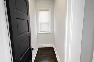 8153 S South Shore Dr, Chicago, IL 60617 - Photo 17