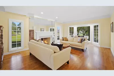 4 S Wynstone Drive, North Barrington, IL 60010 - Photo 7