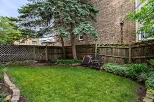 6142 N Hamilton Ave, Chicago, IL 60659 - Photo 3