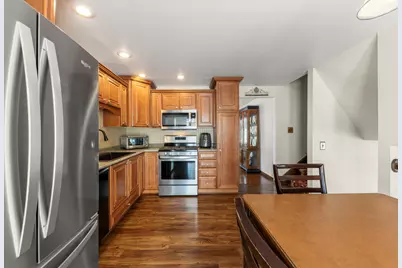 9204 Parkside Avenue, Oak Lawn, IL 60453 - Photo 7