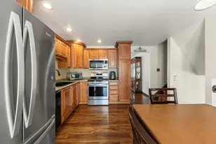 9204 Parkside Ave, Oak Lawn, IL 60453 - Photo 7
