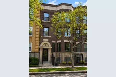 4040 S Calumet Avenue, Chicago, IL 60653 - Photo 1
