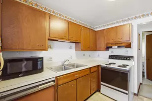 7318 Lake St, River Forest, IL 60305 - Photo 9
