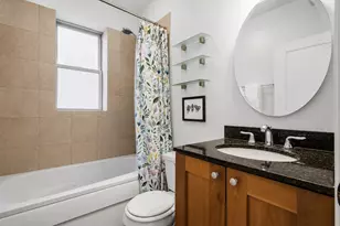 2152 W Ainslie St, Chicago, IL 60625 - Photo 13