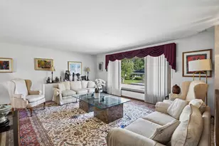 541 E 166th Pl, South Holland, IL 60473 - Photo 3