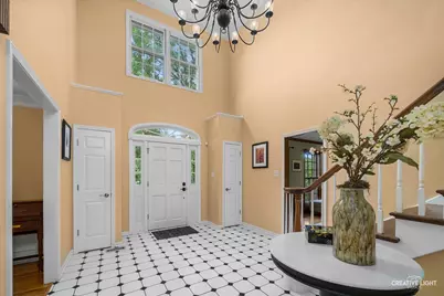 712 Burgess Hill Road, Naperville, IL 60565 - Photo 3