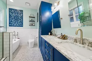 2454 W Foster Ave, Chicago, IL 60625 - Photo 11