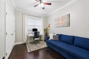2454 W Foster Ave, Chicago, IL 60625 - Photo 9