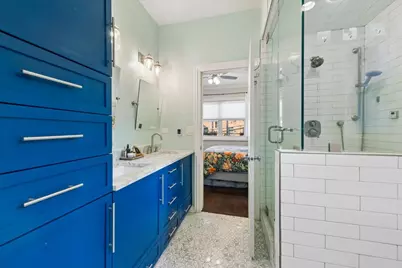 2454 W Foster Avenue #2E, Chicago, IL 60625 - Photo 13