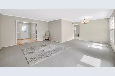 1550 Jasper Drive, Wheaton, IL 60189 - Photo 5