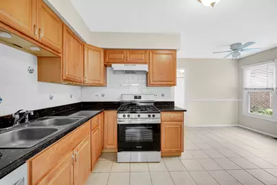 1550 Jasper Drive, Wheaton, IL 60189 - Photo 9