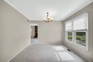 1550 Jasper Dr, Wheaton, IL 60189 - Photo 7