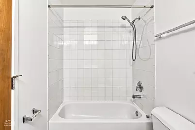 1500 W Monroe Street #411, Chicago, IL 60607 - Photo 17