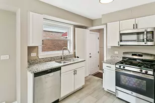 3916 Sunnyside Ave, Brookfield, IL 60513 - Photo 7