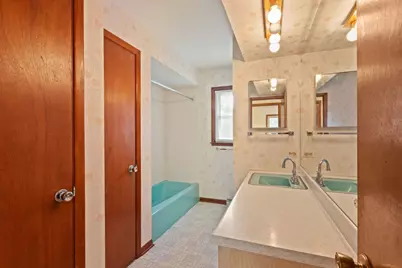 123 Ogden Avenue, Clarendon Hills, IL 60514 - Photo 31