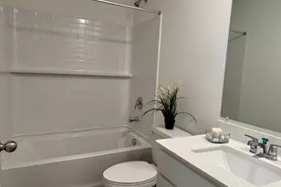 553 Yosemite Wy, Mundelein, IL 60060 - Photo 9